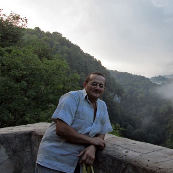 Александр Мартынов