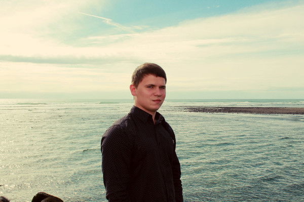 Антон Банников