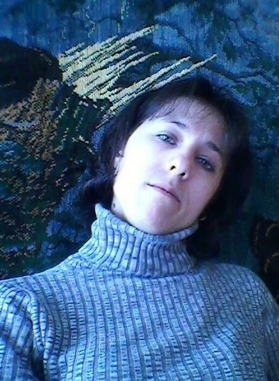 Лена Перова