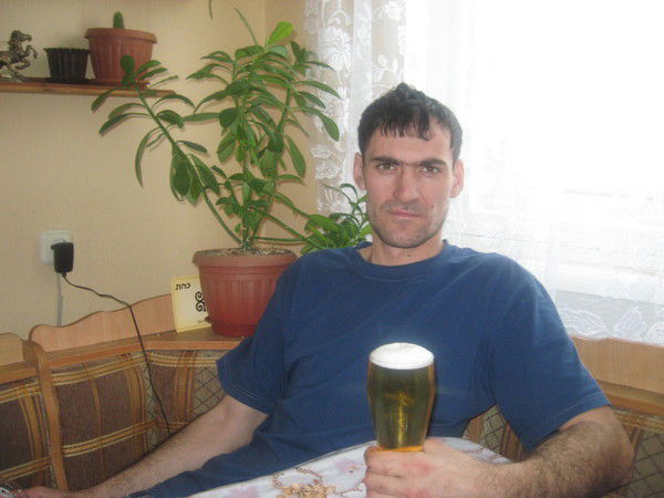 Андрей Левин