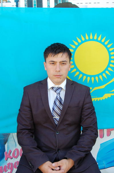 Ихтиёр Моминшиков