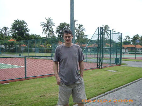 Михаил Костенков