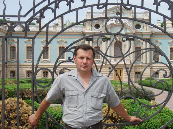 Александр Безлюдный