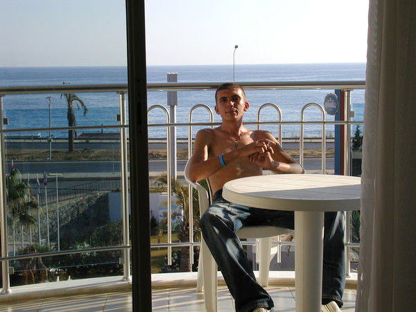 Андрей Антоненко