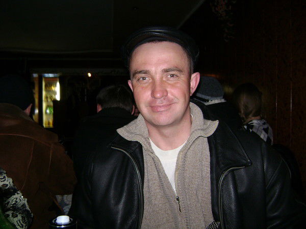 Александр Додин