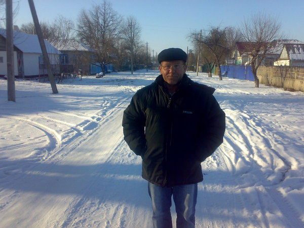 Анатолий Деревянко