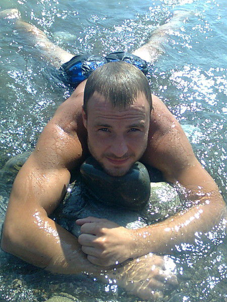 Виктор Новиков