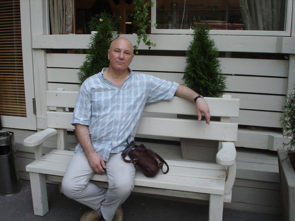 Виктор Голев