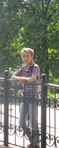 Макс Андреев