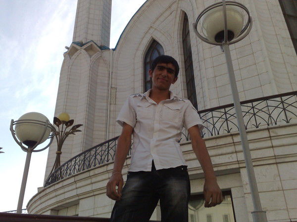 Амин Насиров