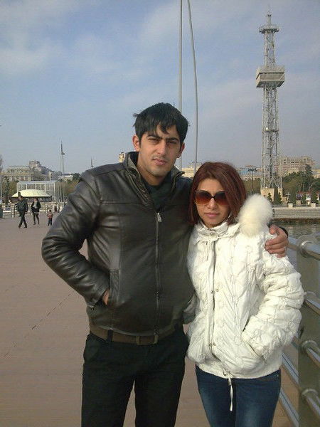 Ayseldeniz Seidli.....aileli