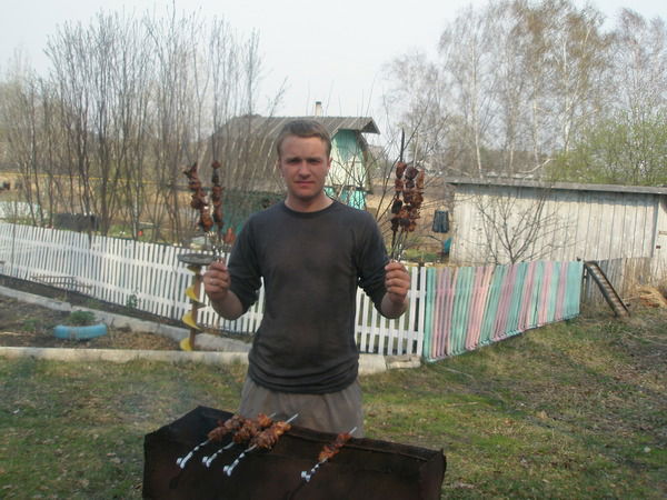 Александр Лессер