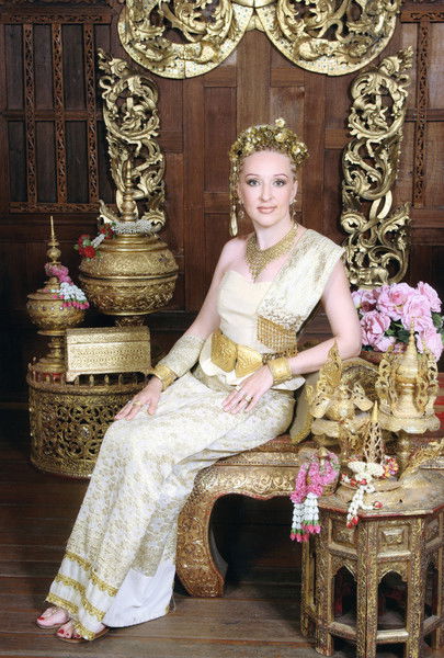 Елена Белова