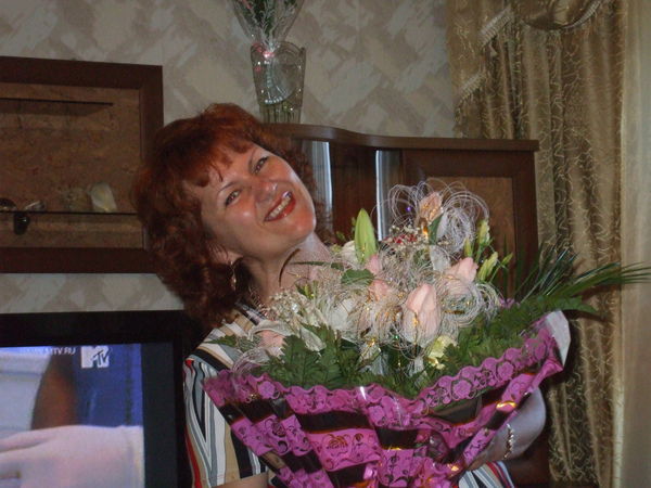 Елена Семенова