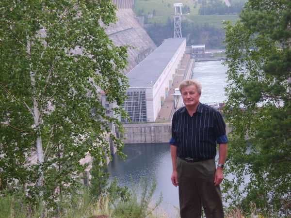 Геннадий Кора