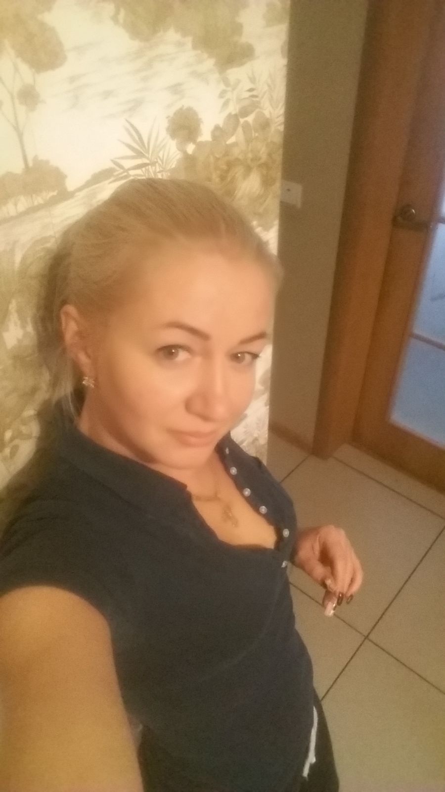 Лена Мельникова