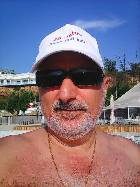 Михаил Агаронов