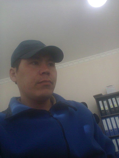 Бердак Карлыбаев