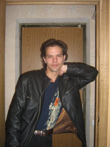 Bratik Не Знаю Чей?