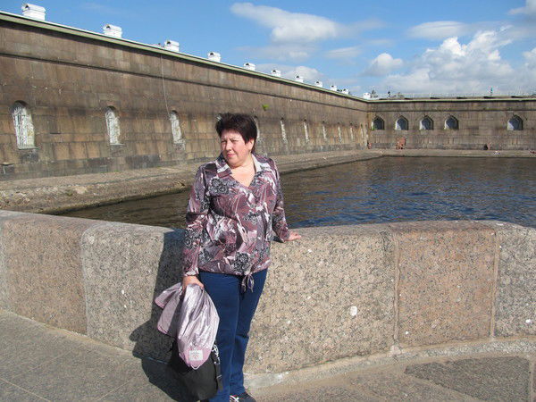 Лариса Сенова