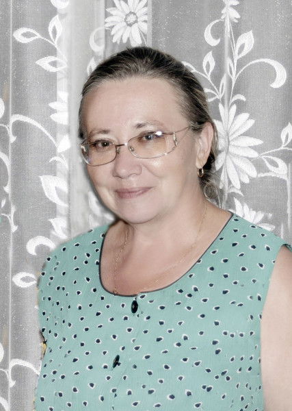 Вера Попова