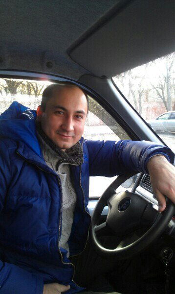 Василий Николаев