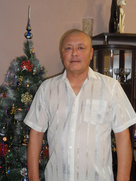 Владимир Сауханов