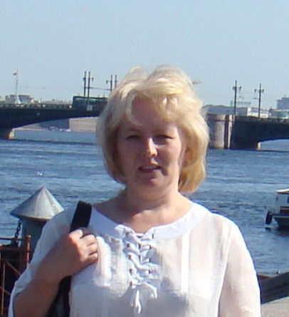 Елена Столярова