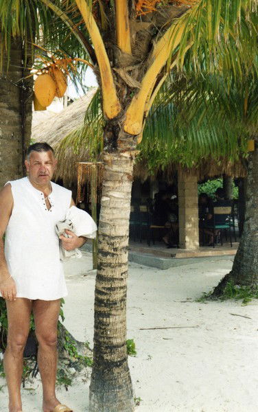 Александр Бухаров