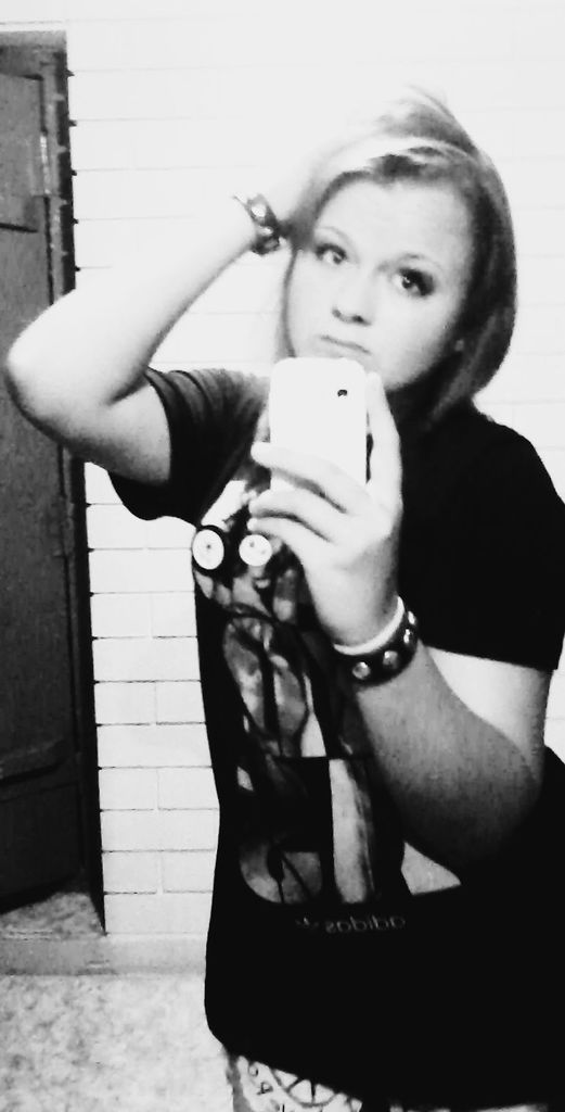 )))Про100 Лоечка)))