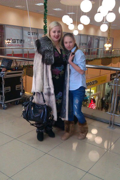 Яна Хопатько