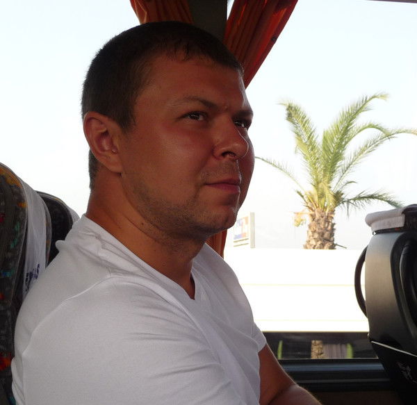 Макс Михайлов