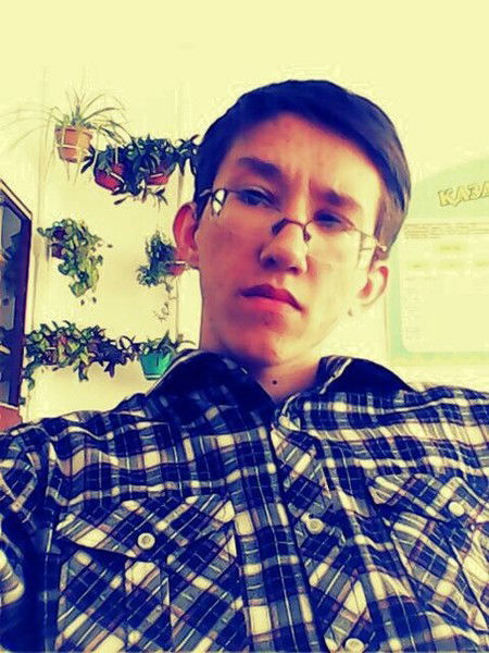 Максим Котенко