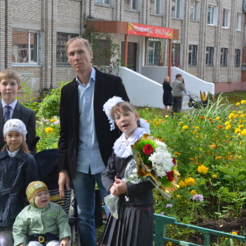 Анатолий Хозяшев