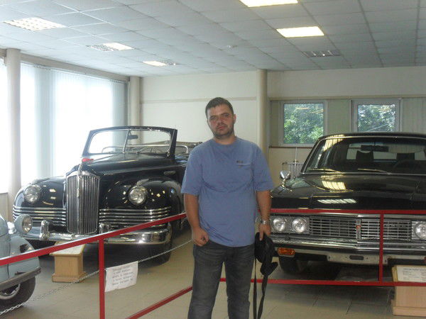 Евгений Колов