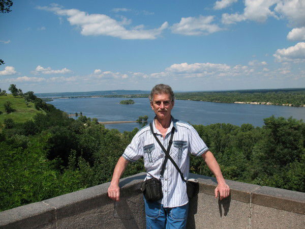 Иван Тахтаров