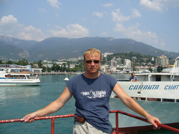 Александр Ефремов