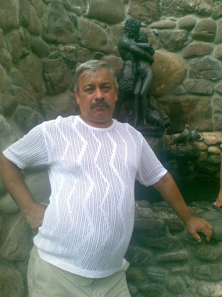 Алексей Безруков