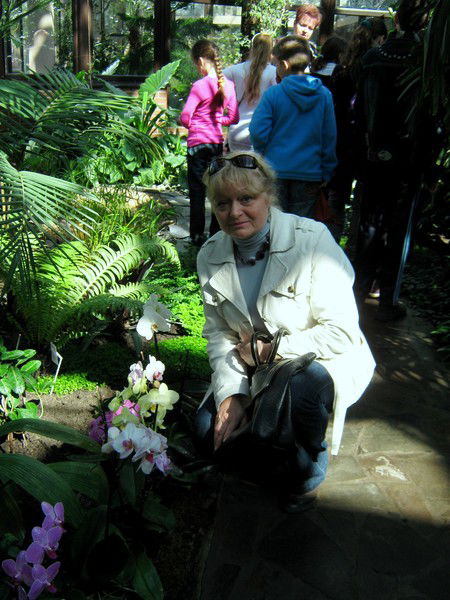 Dina Caдовская