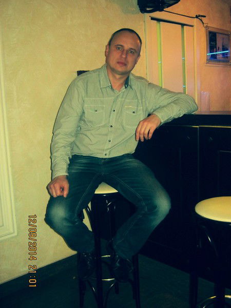 Дмитрий Попов