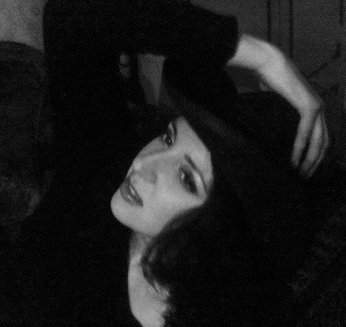 Лидия Попова