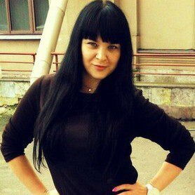 Илона Давыдова