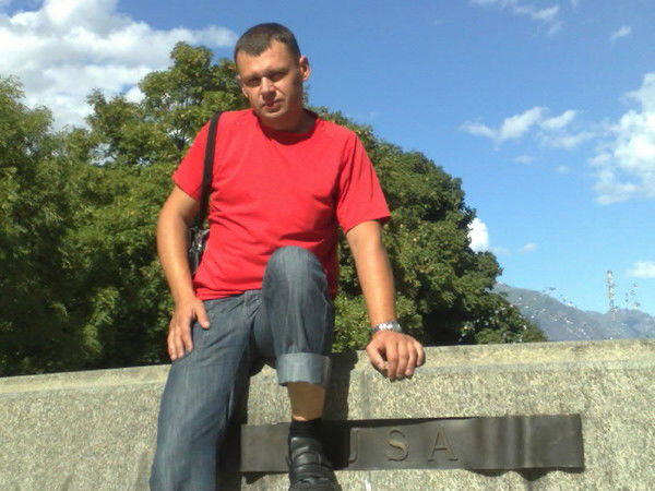 Игорь Белогуров