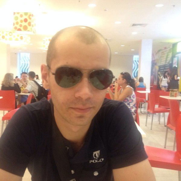 Олег Инюшин