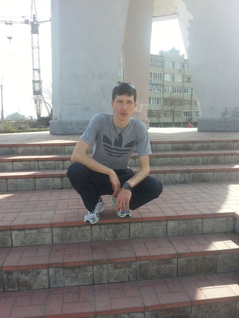 Николай Антонов