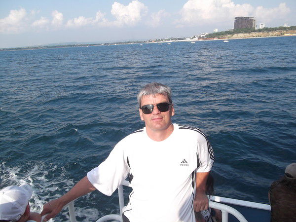 Александр Калугин