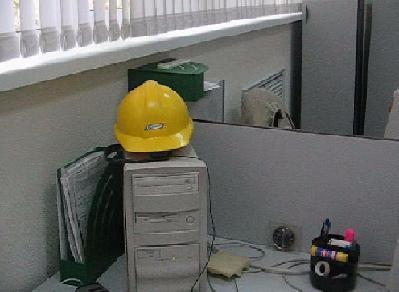 Kaмил Зaхидов