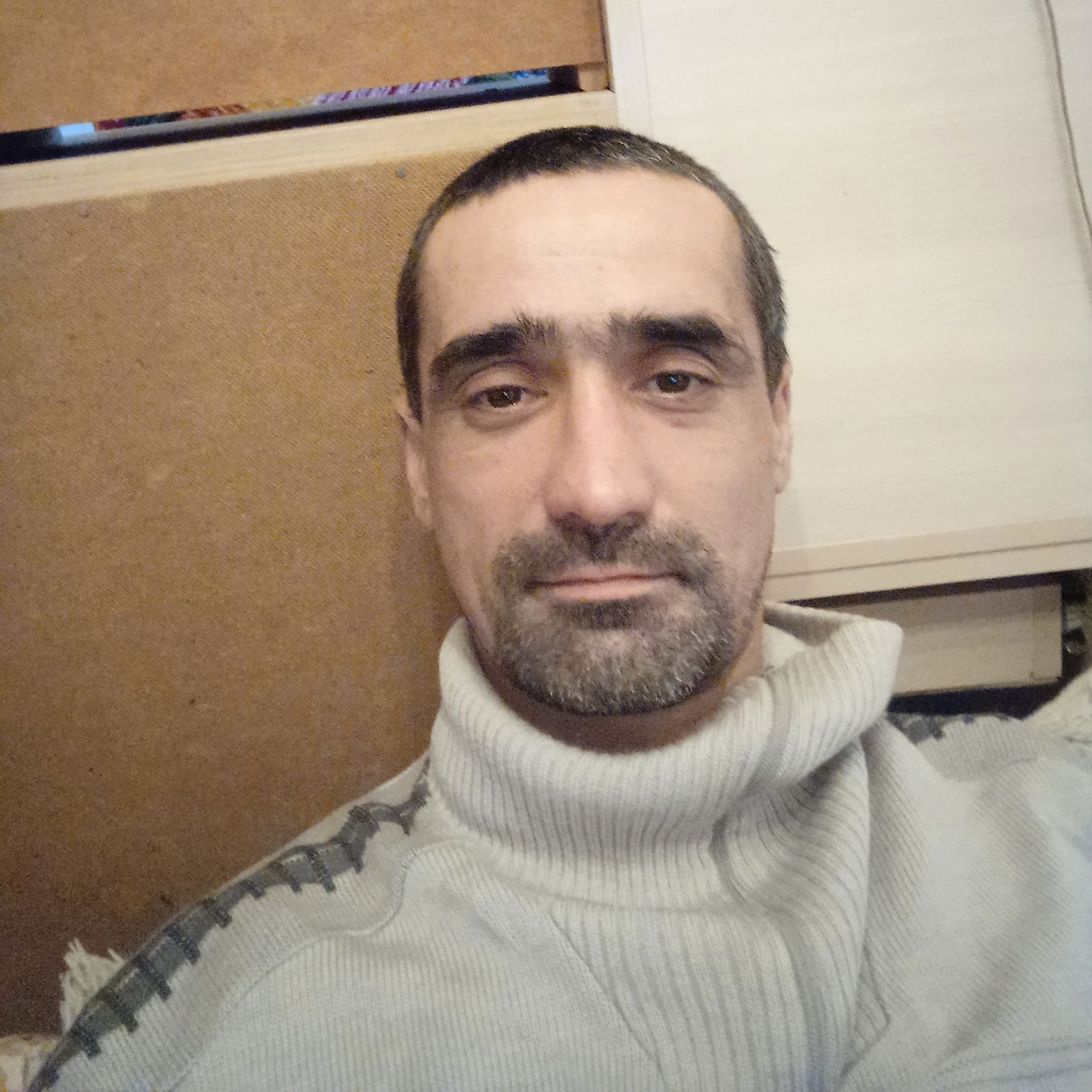 Руслан Азизов