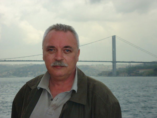 Владимир Караваев