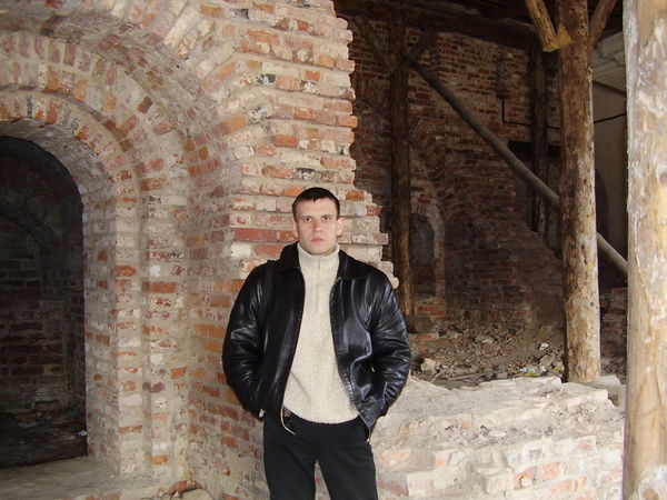 Роман Распопин